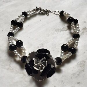 Chic Black and White Floral Necklace